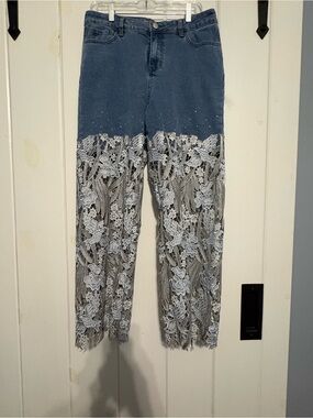 OO LALA Wide Leg Jeans with Lace Legs